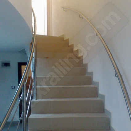 Парапети по стълби